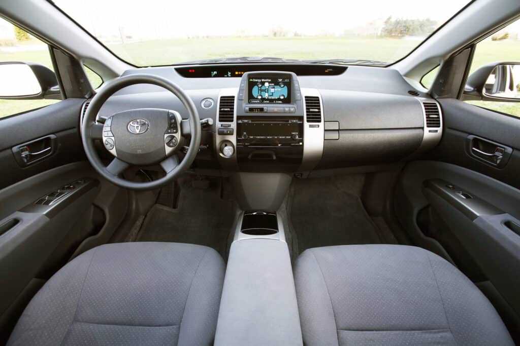 Image showcasing 2007 Toyota Prius dash
