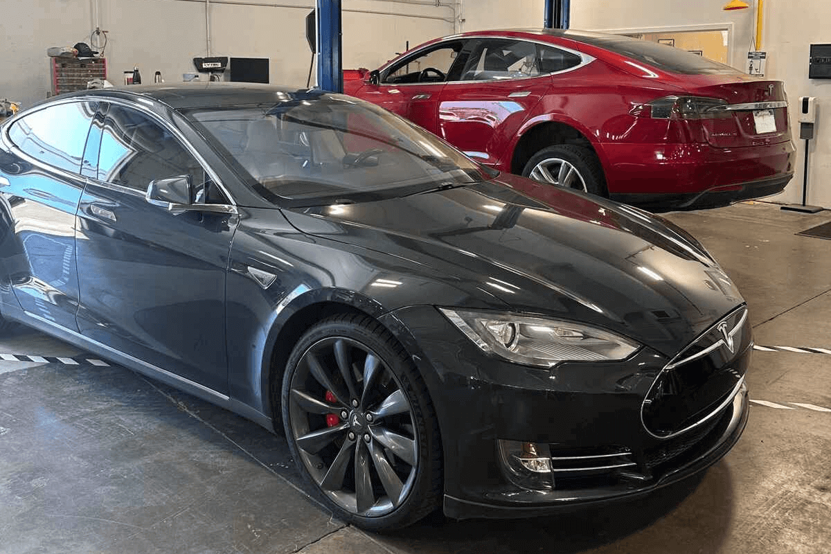 Image showcasing Tesla Model S and 3 at Earthling Automotive